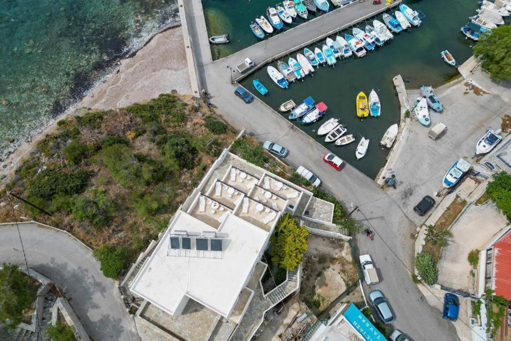 Pelagos Seafront Accommodation - George Myrties Exterior foto